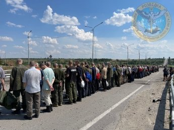 В результаті обміну з полону звільнено 144 захисники України, з них 43 "азовця" (ФОТО)