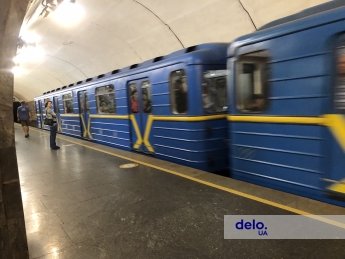 метро у Києві