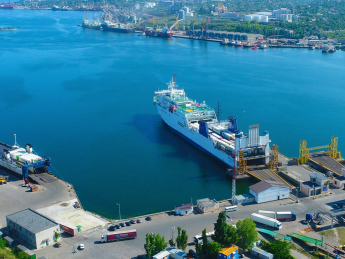 Керівнику морського порту "Чорноморськ" хотіли дати 12 млн грн хабаря