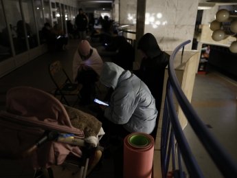 люди в метро