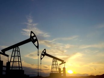 Мировые цены на нефть резко подскочили из-за геополитического напряжения