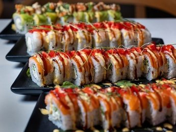Киев живёт в ритме вкуса. Город, где каждое новое кафе, каждый сервис доставки рождает целую волну гастрономических открытий