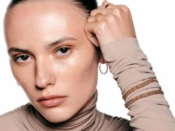 Украшения как часть делового стиля: какие аксессуары уместны в офисе
