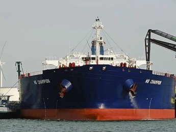 Российские танкеры простаивают месяцами из-за санкций США