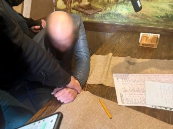 ДБР викрило схему хабарництва в Укрзалізниці за демонтаж колії