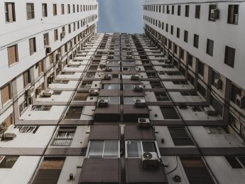 багатоквартирний будинок