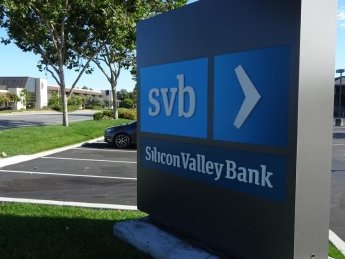 У США сталося найбільше після кризи 2008 року банкрутство банку: що стало причиною