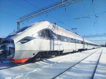 Крюківський вагонзавод передав "Укрзалізниці" швидкісний потяг "Тарпан" після капремонту