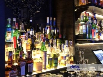 Виручка барів у Києві зросла на 16%. Так вплинуло скорочення комендантської години