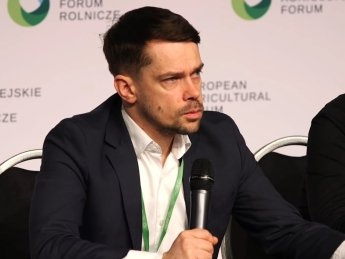 Польська влада домовилася з протестувальниками і заборонить транзит певної української агропродукції