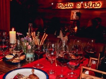 Pasta e Vino — Piazza Beatrice