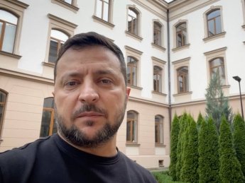 Війна повертається на територію Росії, це природний процес - Зеленський про атаки дронів