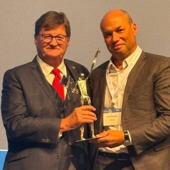 Юрий Атанасов получил международную отраслевую награду STS Executive of the Year в Германии