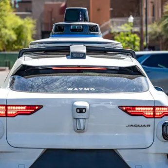Автомобіль Waymo