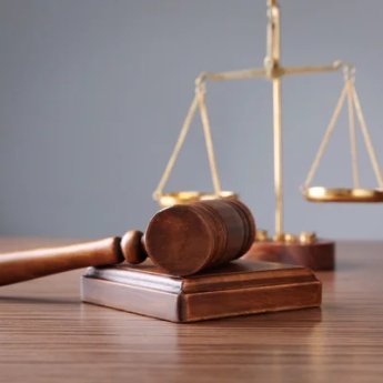 суд