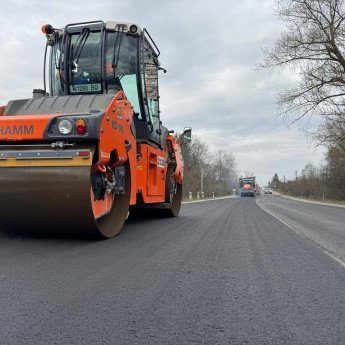 ремонт дороги, спецтехніка