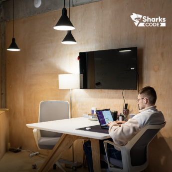 SharksCode переходит от точечных экспериментов к системной интеграции искусственного интеллекта