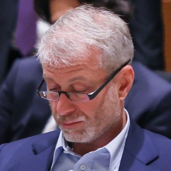 Полиция Кипра взялась за финансы Абрамовича