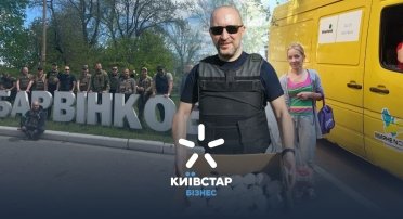 Восемь тысяч обедов в сутки: как фонд “Мирное небо” 4 месяца под обстрелами кормит харьковчан