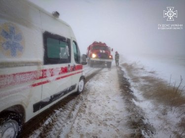 Фото 35 — Из-за непогоды в Украине заработал штаб по ликвидации ЧС на дорогах: самая проблемная - Одесская область (ФОТО)