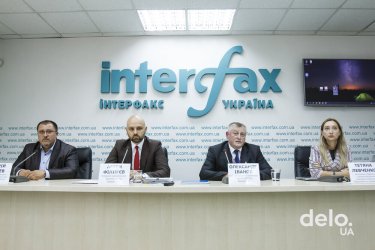 Фото 3 — На Майдане начался протест против регистрации Шария и Клюева кандидатами в депутаты (ФОТО)