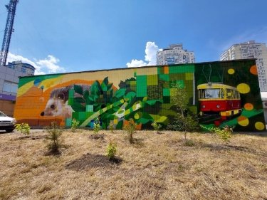 240 метровый четырехсторонний мурал на Геров Сталинграда на здании старой трансформаторной