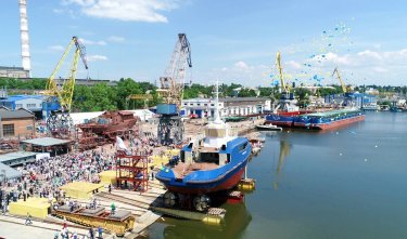 Фото 5 — "Нибулон" строит в Николаеве самое большое судно в истории Украины (фото)