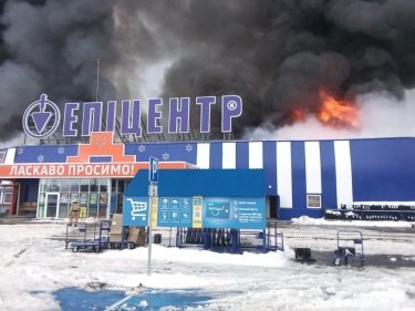 Фото 23 — В Первомайске ликвидировали масштабный пожар в "Эпицентре" (ФОТО, ВИДЕО)