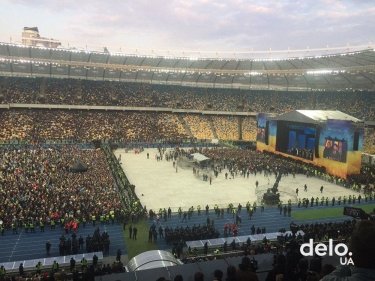 Фото 5 — Начались дебаты между Порошенко и Зеленским на НСК "Олимпийский"