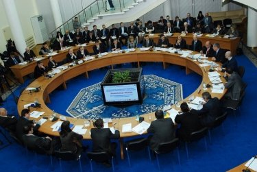 Фото 2 — Бизнес-досье: Власть и бизнес: взаимодействие на региональном уровне