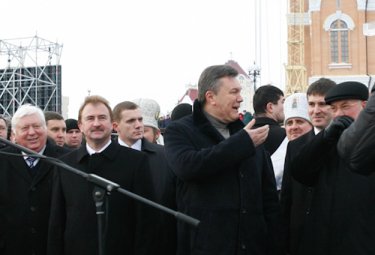Фото 18 — Итоги дня: Власть отказалась лезть в "прорубь Ющенко"