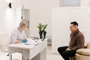 Фото 2 — Після вечірки — на крапельницю: як і чому в Україні набирає популярності інфузійна терапія