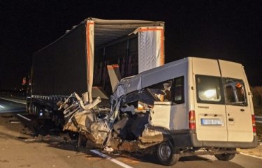 Фото 6 — В Венгрии в ДТП погибли пять человек, среди которых двое украинцев (ФОТО)