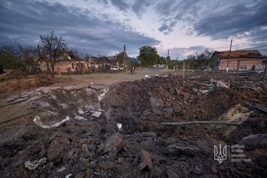 Фото 6 — Російські військові обстріляли ракетами приватні будинки на Донеччині, — ОВА