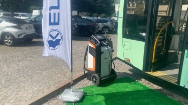 Фото 2 — В Україні запустили серійне виробництво нового електробуса: які характеристики (ФОТО)