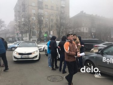 Фото 6 — "Мы хотим легализации": в Киеве таксисты-частники устроили автопробег за свои права (ФОТО)