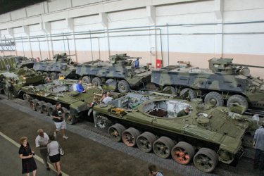 Фото 20 — На Киевском бронетанковом заводе показали свой "фирменный" БТР (ФОТО)