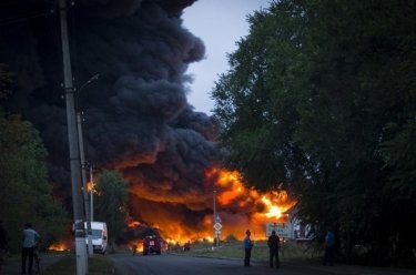 Фото 2 — В Черкасской области сошли с рельсов вагоны с нефтью (обновлено)