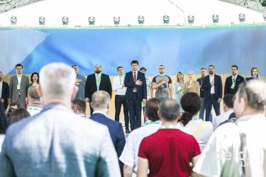 Фото 18 — Как Зеленский с Разумковым представляли своих кандидатов в народные депутаты (ФОТО)