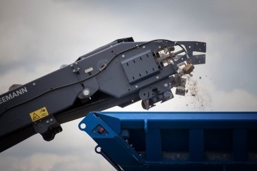 Фото 2 — Обсяг відходів руйнації в Дніпропетровській області сягає понад 150 тисяч тонн (ФОТО)