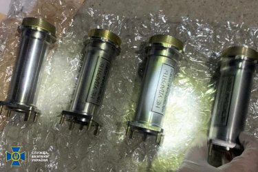 Фото 8 — Из Украины хотели вывезти в "восточноазиатскую страну" украденные с "Мотор Сичи" авиакомплектующие: дельцов поймали