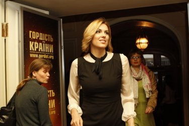 Фото 27 — "Народным героем -2011" стала семья, усыновившая семь ВИЧ-позитивных детей (ФОТО)