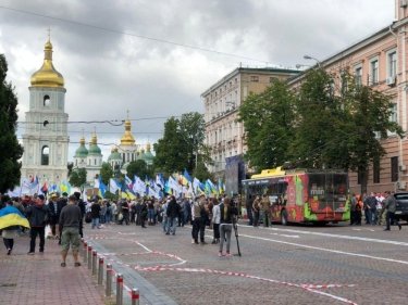 Фото 2 — Дело Порошенко: суд решил не избирать меру пресечения пятому президенту