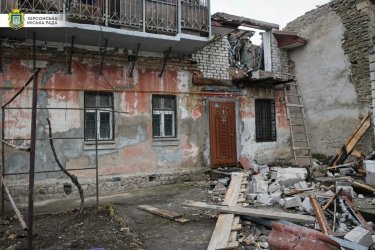 Фото 2 — В Херсоне из-за обстрелов погибли еще двое жителей (ФОТО)