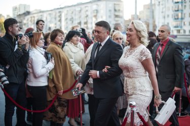 Фото 5 — "Молодость" реанимировала худшие традиции уныло-официальной шароварщины (ФОТО)