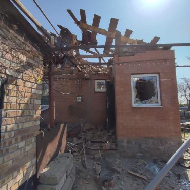 Фото 5 — Войска РФ атаковали Никополь из беспилотников: пострадали три человека