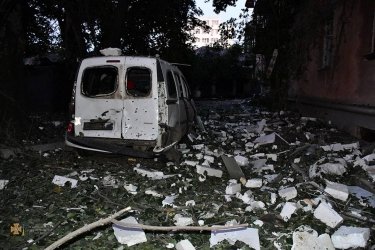 Фото 3 — Массовые обстрелы Николаева 12 июля: разрушена школа, повреждены больницы и дома, ранены 12 гражданских