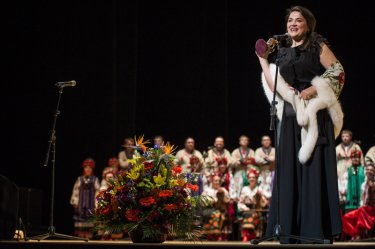 Фото 23 — "Молодость" реанимировала худшие традиции уныло-официальной шароварщины (ФОТО)