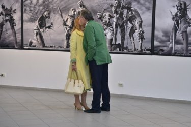 Фото 6 — Выставка "Опір матеріалів": как мягкие украинцы превращаются в железных воинов (ФОТО)