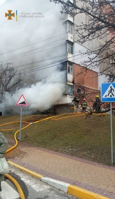 Фото 14 — В селе к югу от Киева из-за обстрела погибли пять человек, разрушены дома (ФОТО)